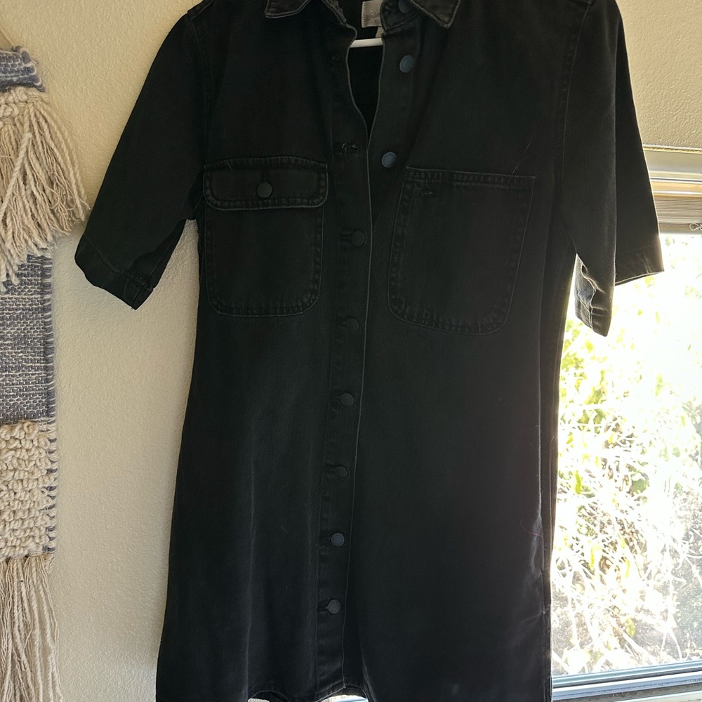Universal Thread Charcoal Button-Up Shirt